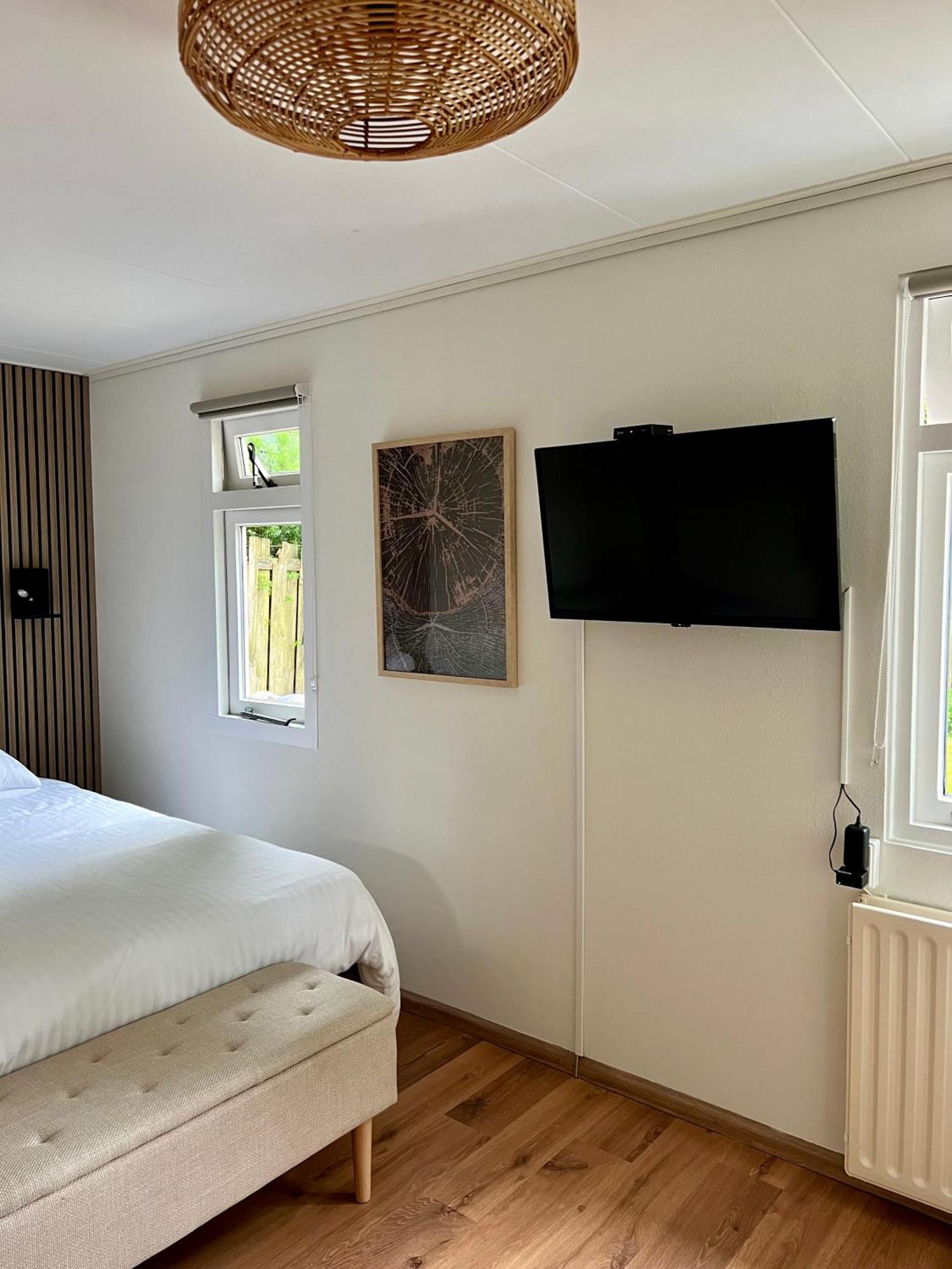 Luxe Boshuisje Met Prive Wellness & Jacuzzi Op De Veluwe Ermelo Buitenkant foto