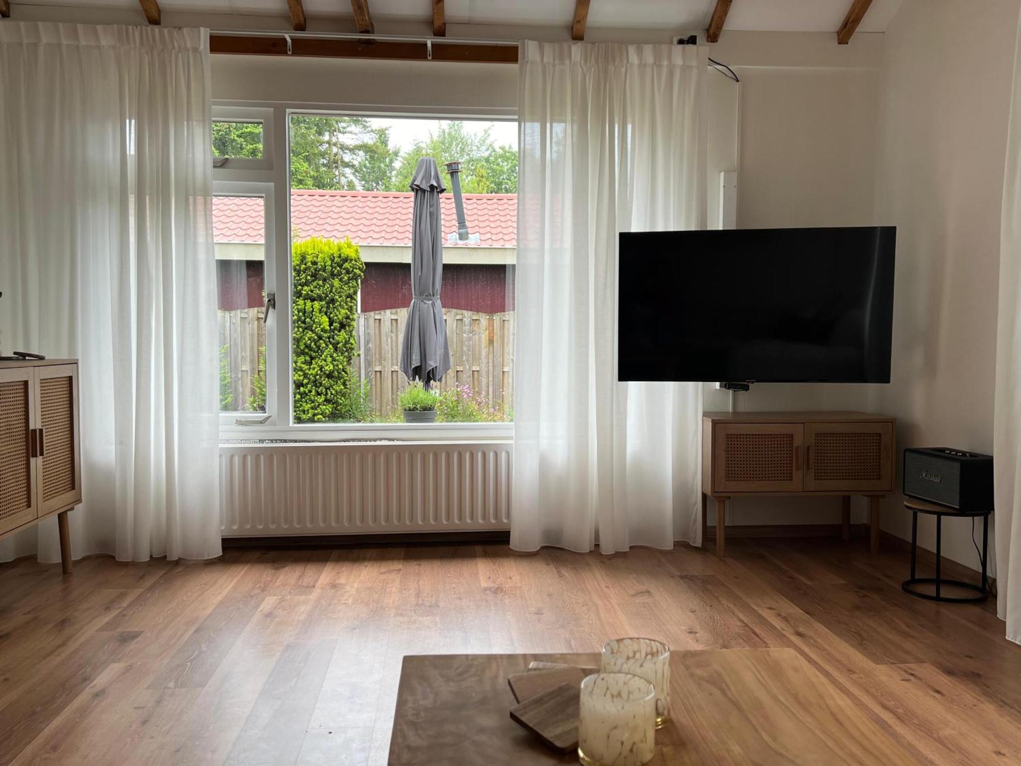 Luxe Boshuisje Met Prive Wellness & Jacuzzi Op De Veluwe Ermelo Buitenkant foto