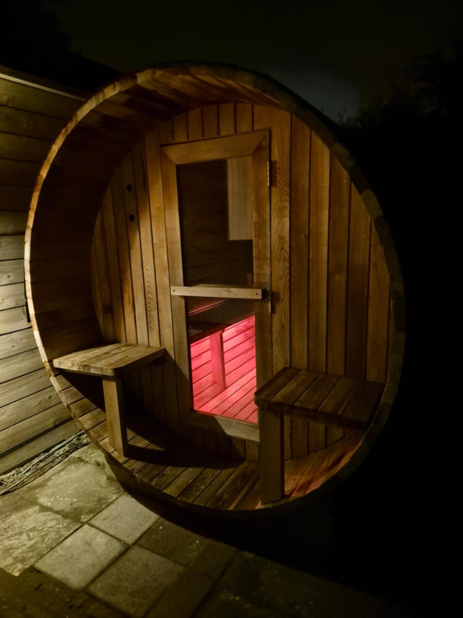Luxe Boshuisje Met Prive Wellness & Jacuzzi Op De Veluwe Ermelo Buitenkant foto